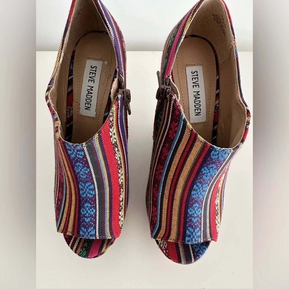 Steve Madden Winona Wedges, size 5.5 New never worn size 6